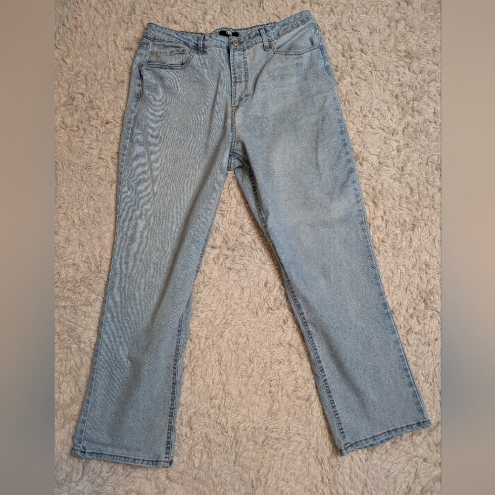 Frye Light Wash Straight Leg Jeans Since 1863 Size 12 - Picture 2 of 8